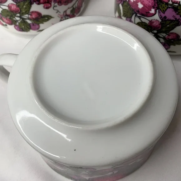 Beautiful vintage set of 6 green, plum & pink Enesco Japan soup mugs with fruits - Picture 7 of 8